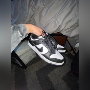 Women’s Nike Low Dunks (Panda)